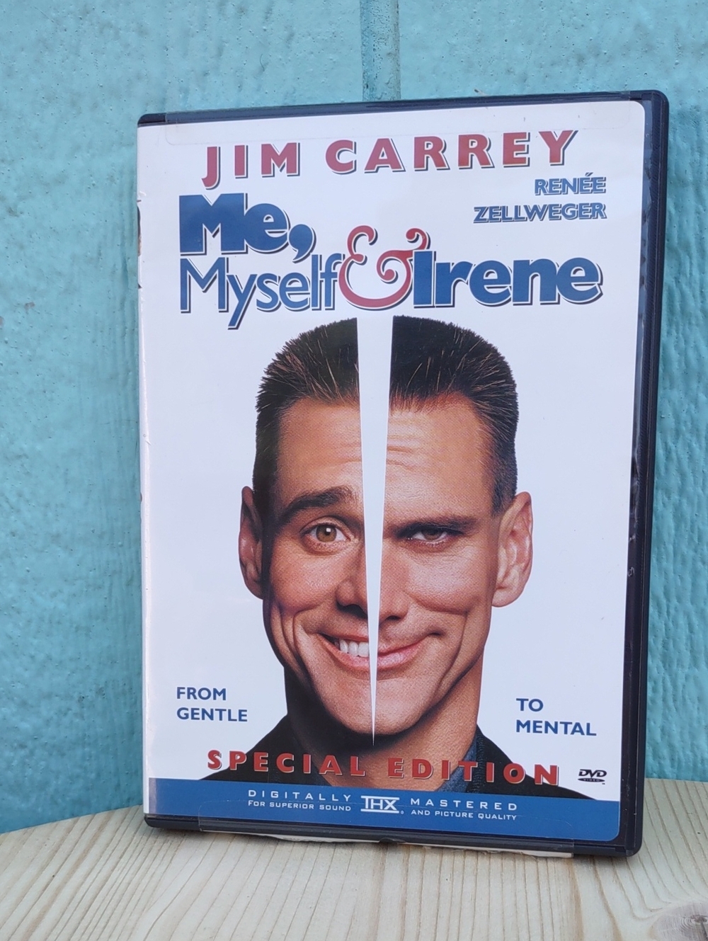 Me, Myself & Irene Special Edition - White DVD